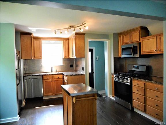5th image of 357 Lamarck Dr