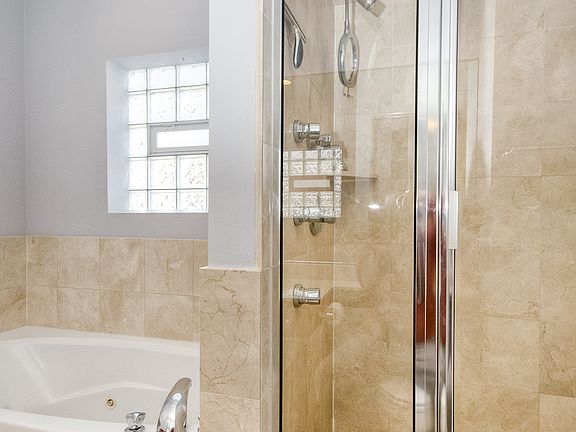 3rd image of 2336 N Lister Ave #1