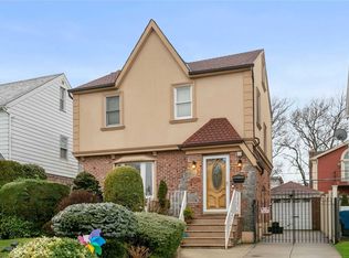1420 146th St, Whitestone, NY 11357