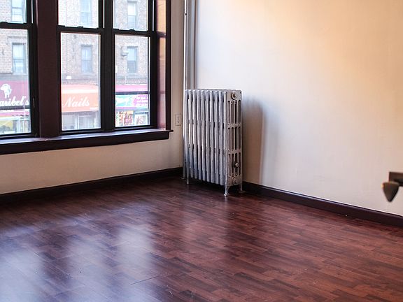4th image of 566 Flatbush Ave #01