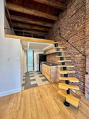 3rd image of 763 Washington St #17