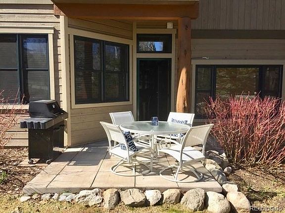 3rd image of 1452 Moraine Cir