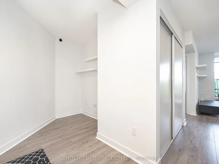 5740 Yonge St #205 — Photo 26