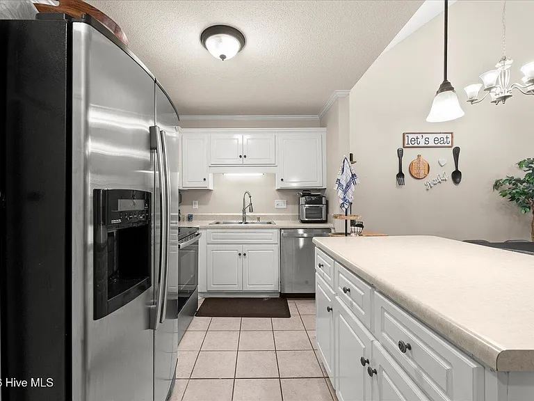 119 Grove Landing Ct — Photo 10