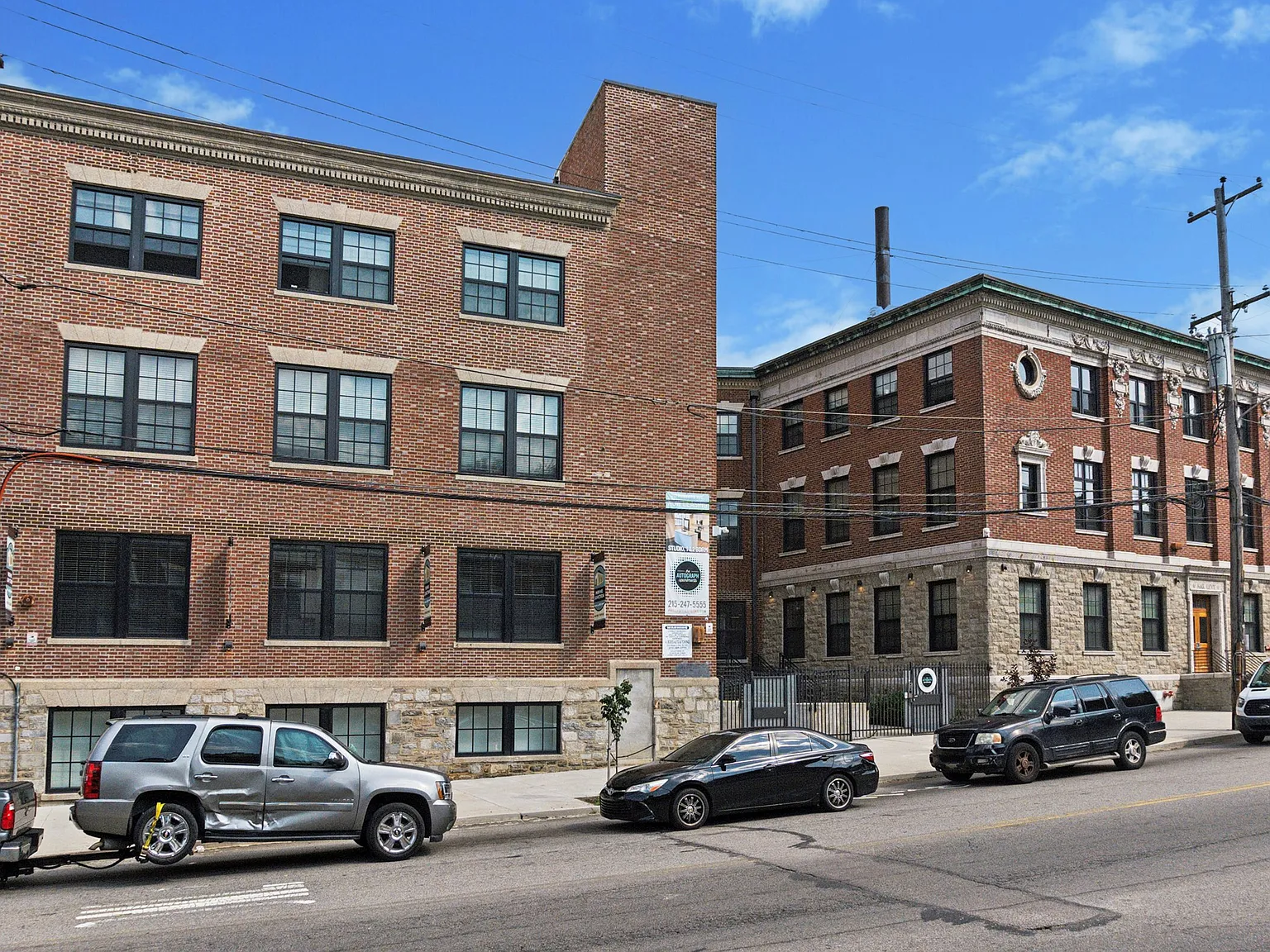 Autograph Apartments — Photo 1
