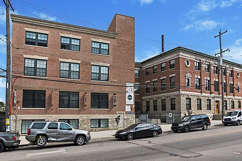 Autograph Apartments Photo 1