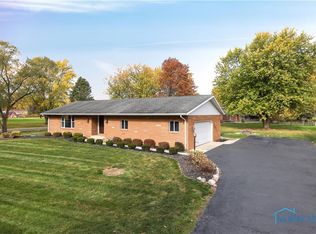 15876 Beechwood Rd, Findlay, OH 45840