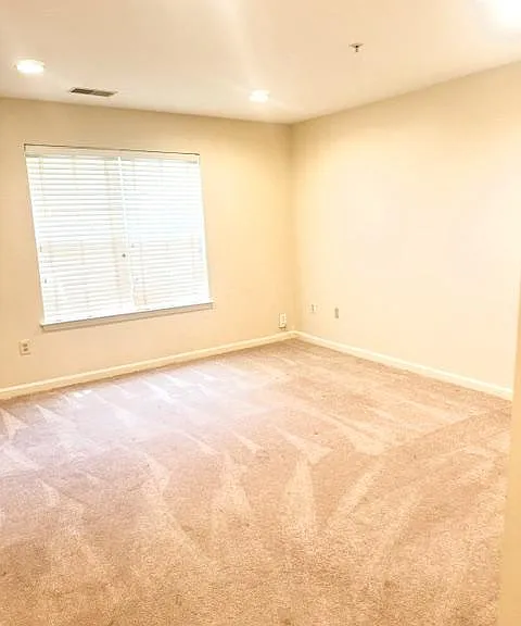 1581 Leeds Castle Dr #101 — Photo 5