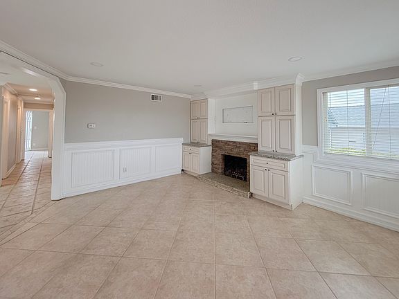 2nd image of 7479 Salizar St