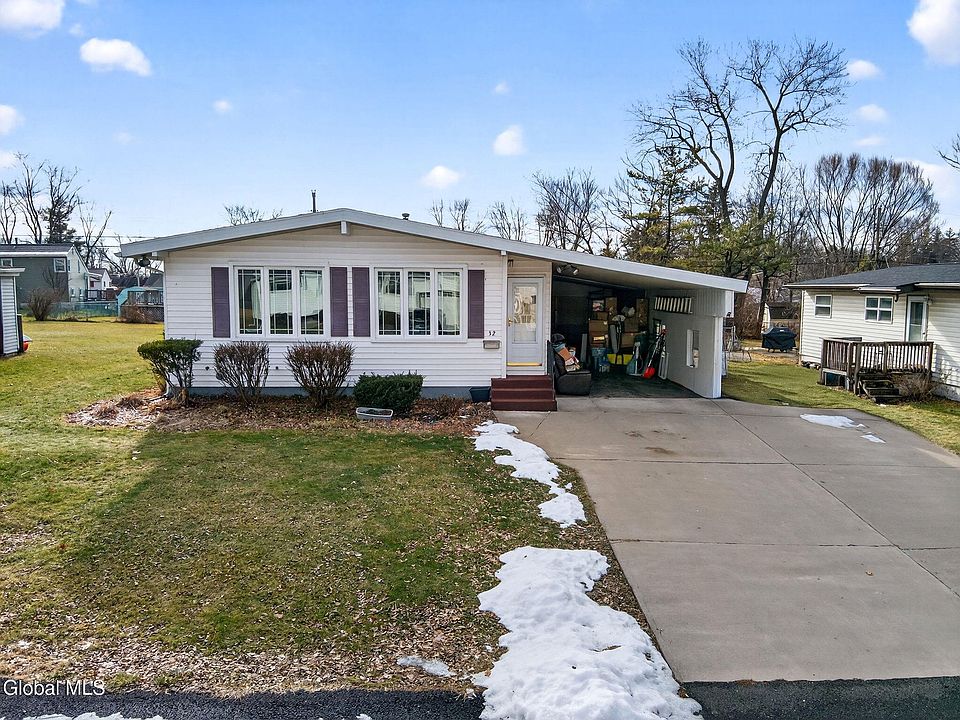 1st image of 32 Dover Drive