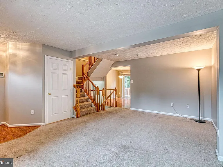27 Silver Birch Ct — Photo 3