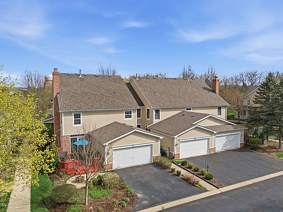 3rd image of 4359 Canterbury Ct