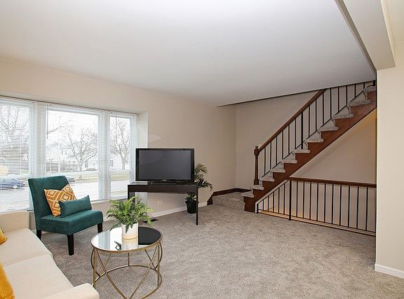 4th image of 1941 Governors Ln
