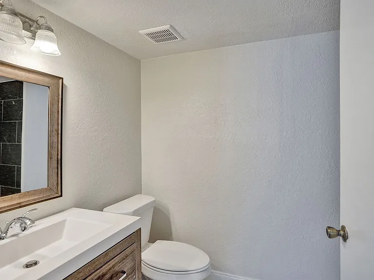 10773 Cleary Blvd #111 — Photo 22