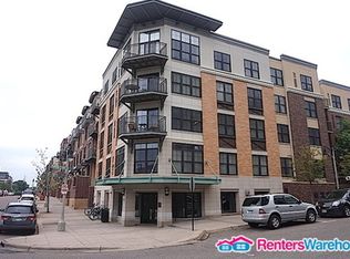 4755 Park Commons Dr APT 321, Saint Louis Park, MN 55416