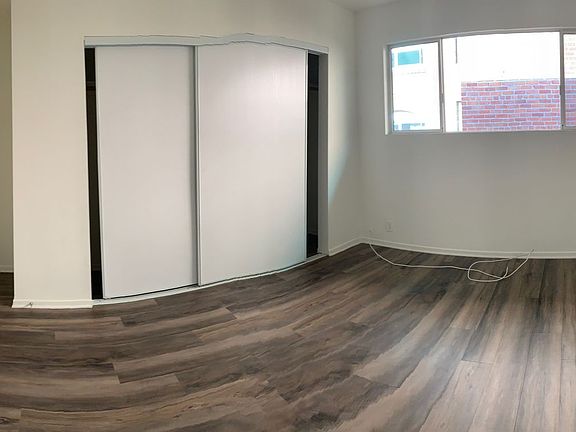 2nd image of 7067 Hawthorn Ave APT 11