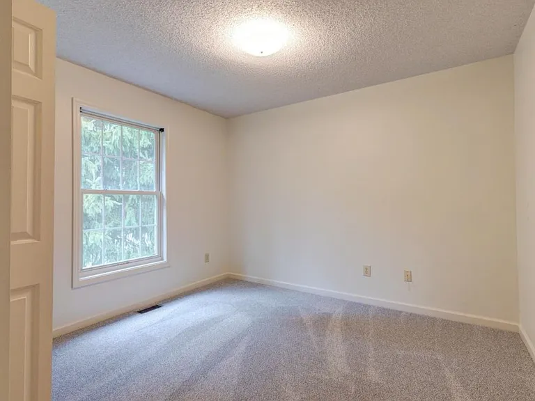 894 E Sherwood Hills Dr #1 — Photo 16