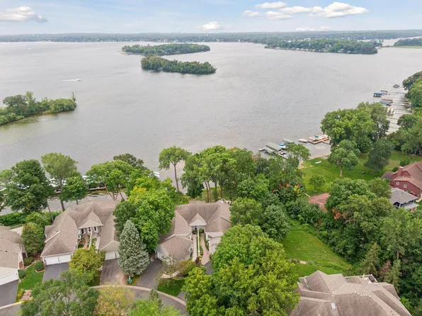 3028 Pelican Point Cir, Mound, MN 55364