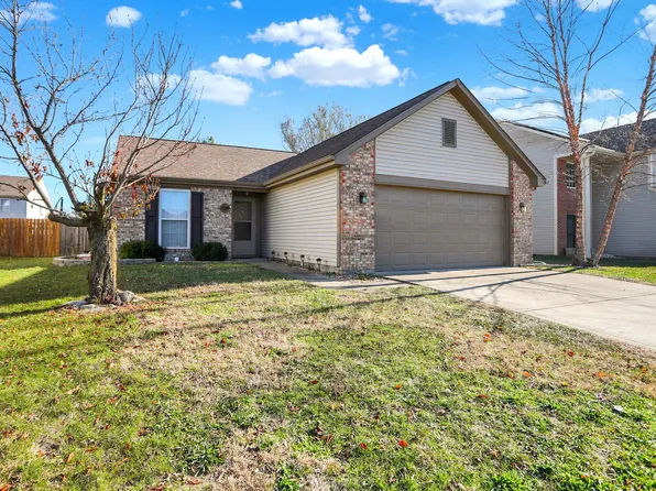 7039 Harness Lakes Dr, Indianapolis, IN 46217