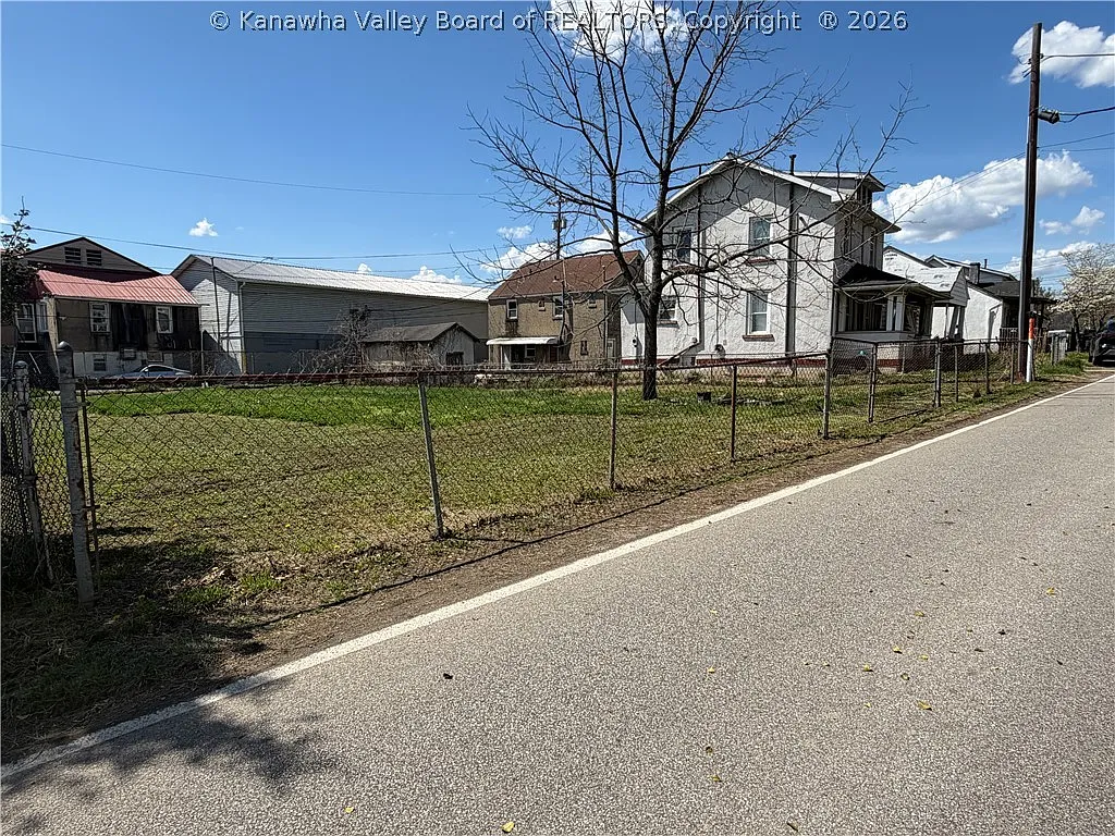 LOT 2421 151 #&-152 photo 1