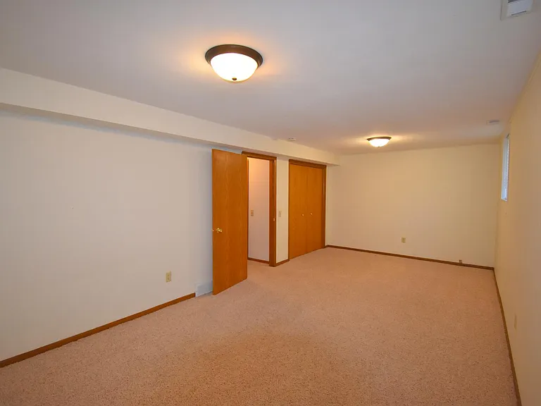 6706 Spring Grove Ct #6706 — Photo 11