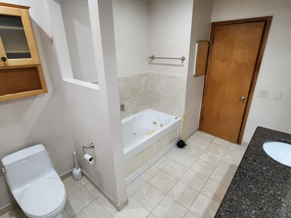 30665 Stellamar St, Beverly Hills, MI 48025