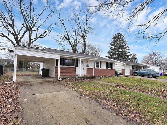 2nd image of 1381 Chesterton Sq S