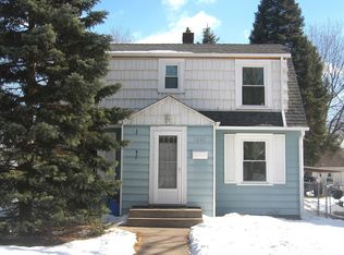 1622 Grotto St N, Saint Paul, MN 55117