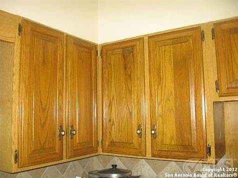5th image of 2927 Hillcrest Dr