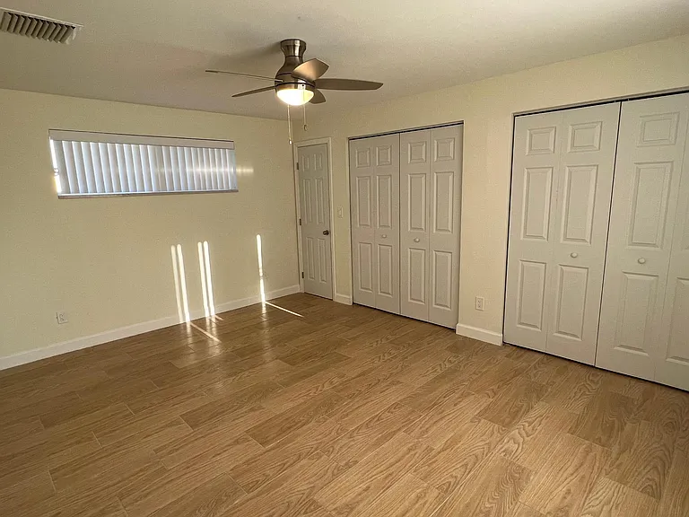 7781 Sheridan St — Photo 23