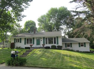 131 Hemlock Dr, Dallas, PA 18612