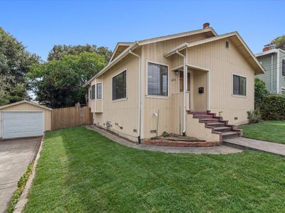 886 Olive Street, Petaluma, CA, 94952