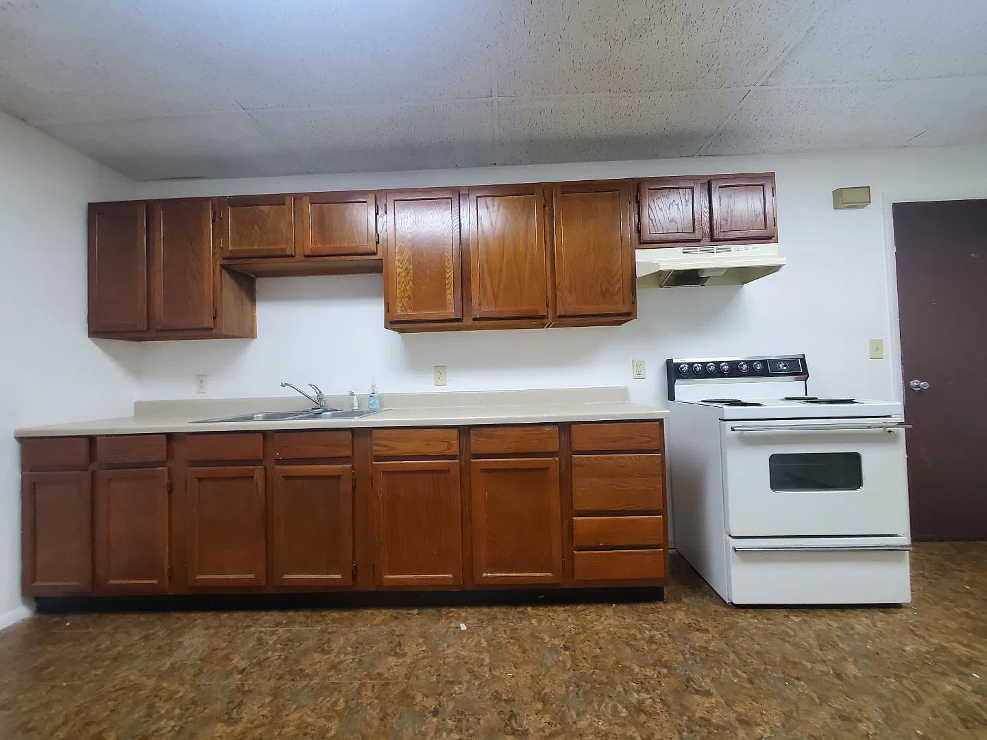 612 Dorey Street - 7 — Photo 3