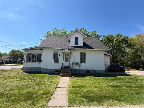 2nd image of 313 E Broadway St