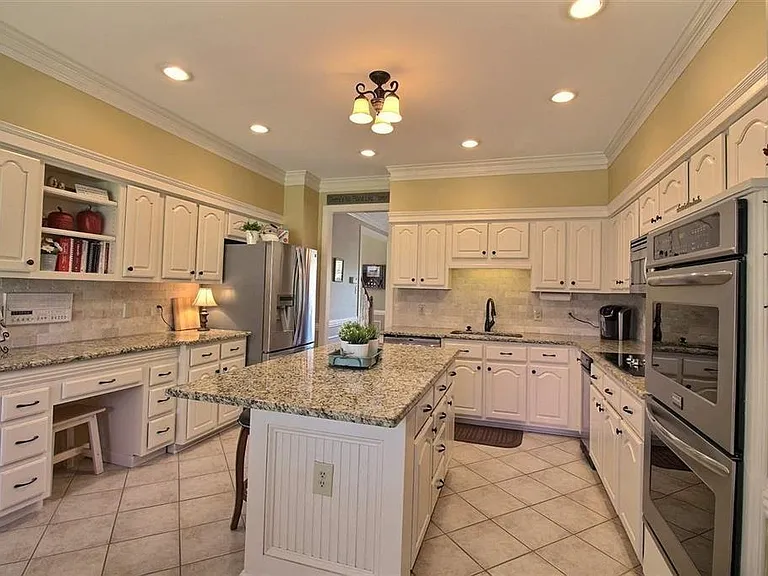2345 Linkenholt Dr — Photo 8