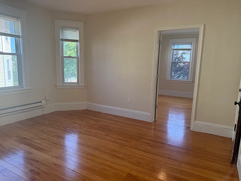 95 Courtland St #2 — Photo 9