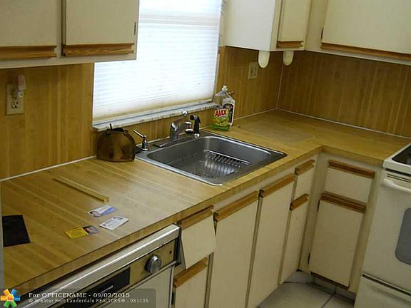 2nd image of 9421 Sunrise Lakes Blvd APT 304