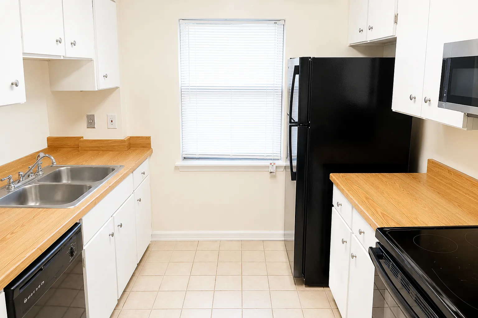 1673 Spring Garden Ct — Photo 3