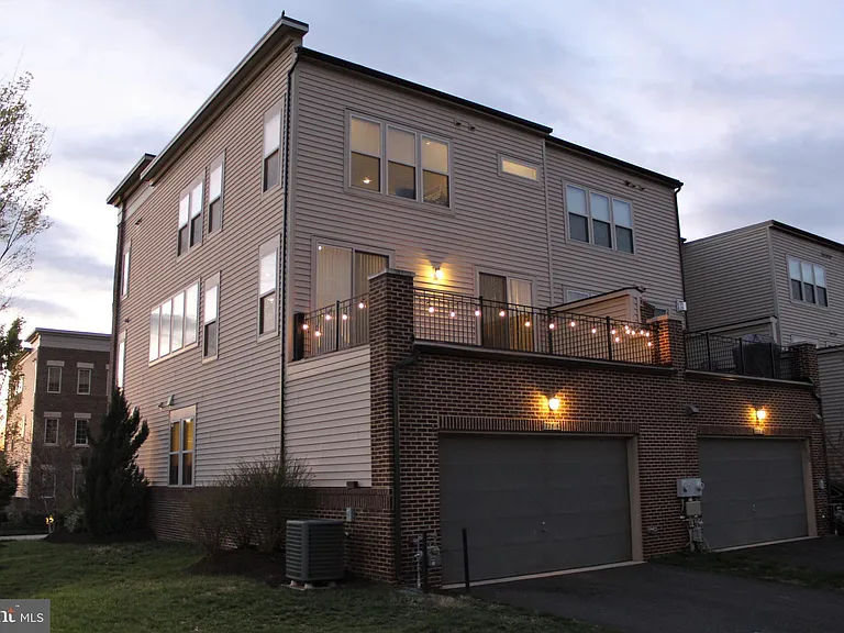 22816 Breezy Hollow Dr — Photo 3