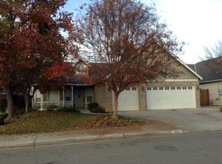 2104 E Saint Andrew Dr, Fresno, CA