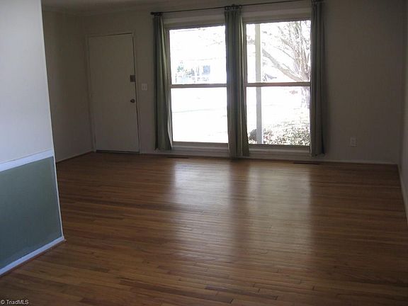 5th image of 2603 Netherwood Dr