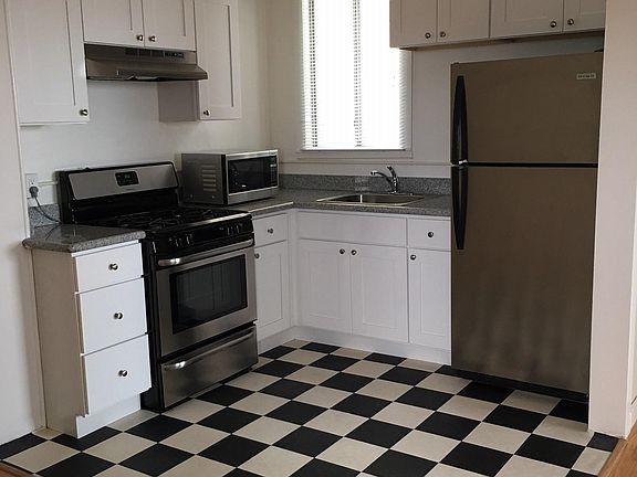 5th image of 2074 Union St APT 8