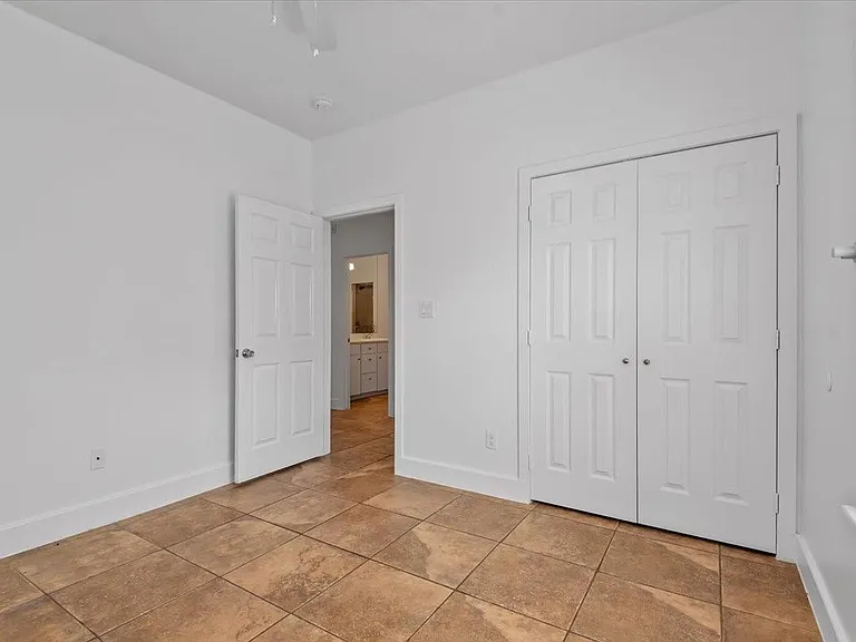 2514 Bennington St — Photo 30