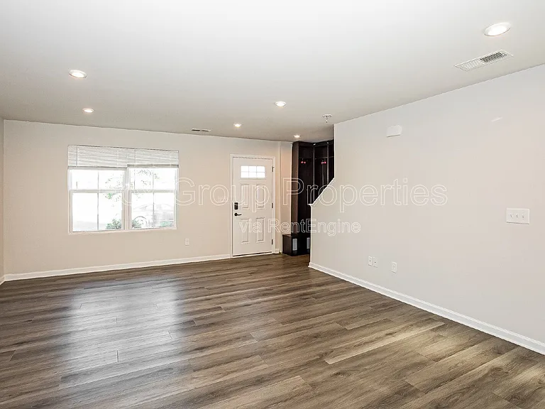 160 Browband St — Photo 6