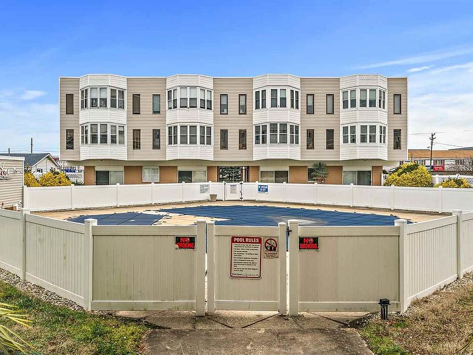 1st image of 4114 Central Ave Unit 211