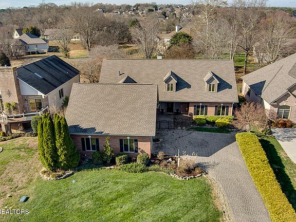 2nd image of 129 Kiowa Way