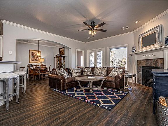 5th image of 2109 Pine View Ter