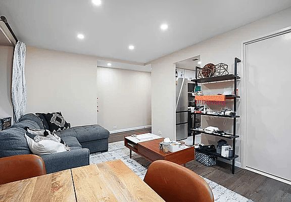 5th image of 106 Central Park S APT 7D