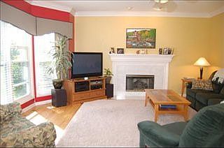 4th image of 775 E Thornwood Dr
