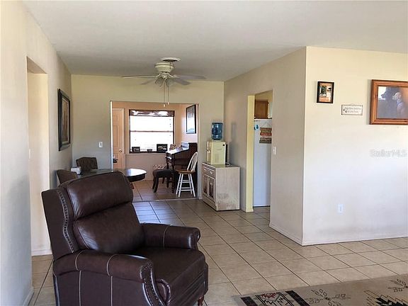 4th image of 519 Sheridan Dr